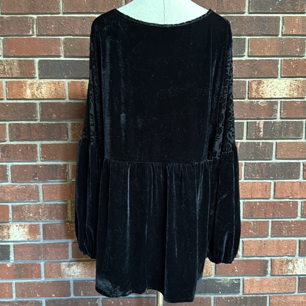 Rusttydustty Black Velvet Blouse Size 2X - Picture 4 of 13